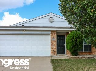 10228 Winkler Dr, Fort Worth, TX 76108