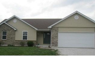 43 Claude Ln, Winfield, MO 63389