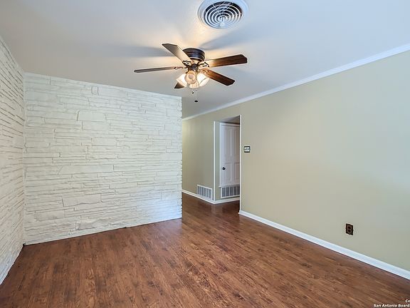 5th image of 406 TANGO DR
