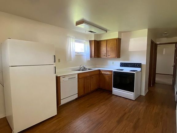 4th image of 1403 Rosemary Ln #C