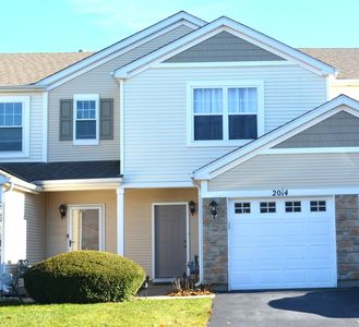 2014 Limestone Ln, Carpentersville, IL, 60110