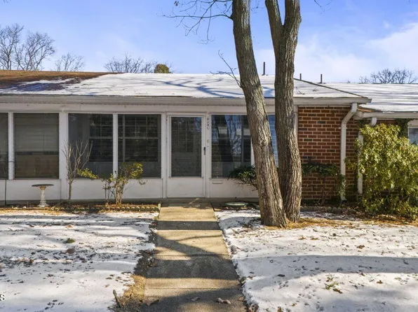 828C Balmoral Court, Lakewood, NJ 08701