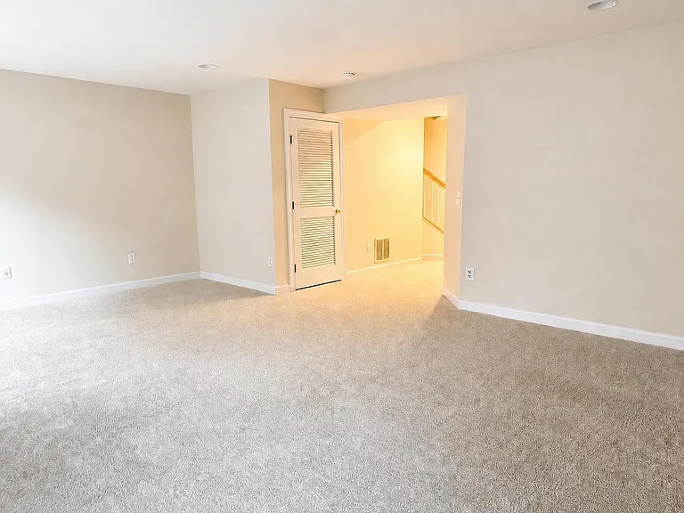 43061 Golf View Dr — Photo 13