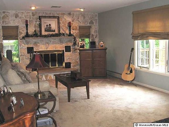 4th image of 47 Heritage Dr