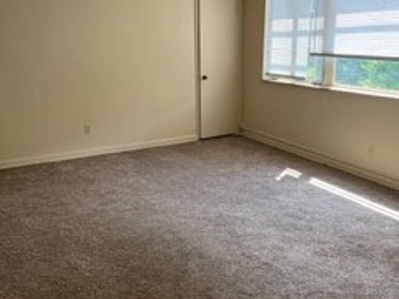 3rd image of 532 2nd St #110-25