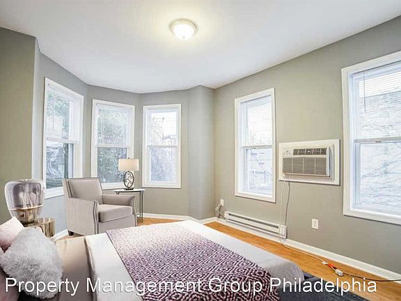 2nd image of 1607 W Dauphin St #1