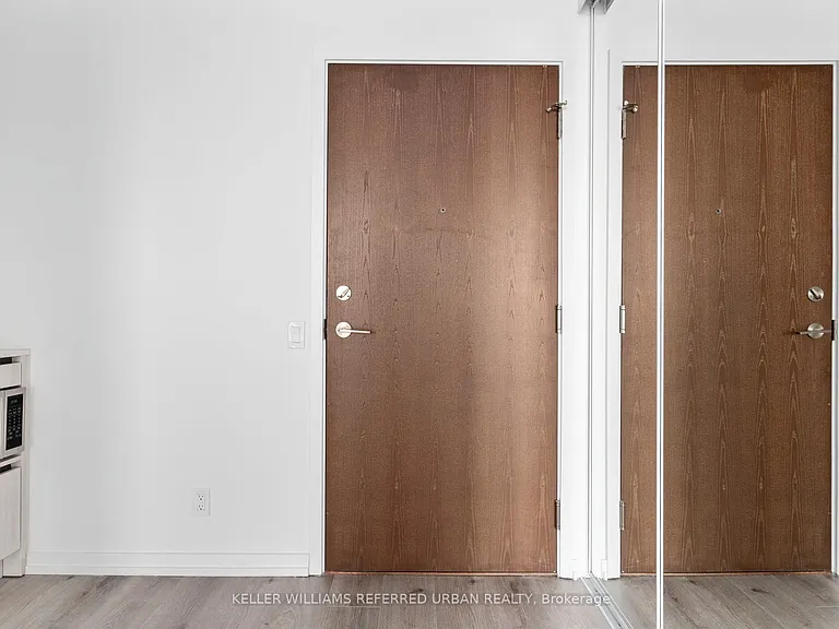 7890 Jane St #2910 — Photo 8