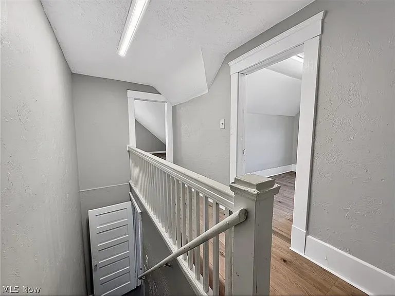 1850 E 32nd St #1 — Photo 6