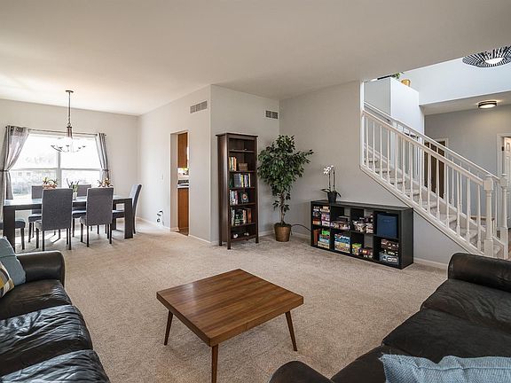 5th image of 4890 Hickory Pointe Blvd