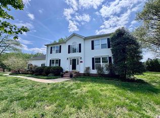 3 Groveway Blvd, Paducah, KY 42001