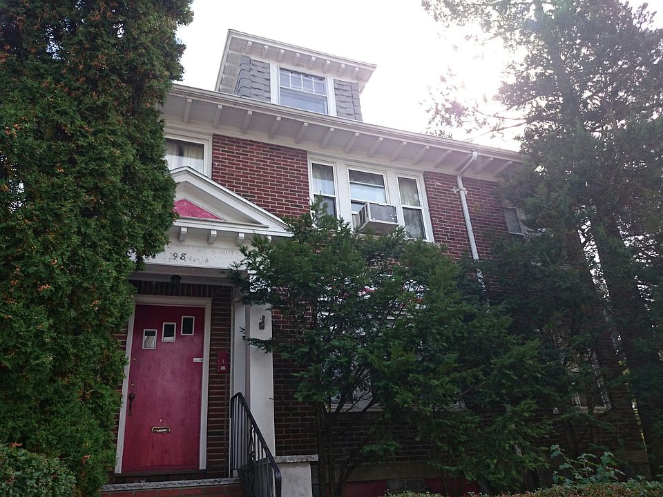 2nd image of 98 Fairmount St