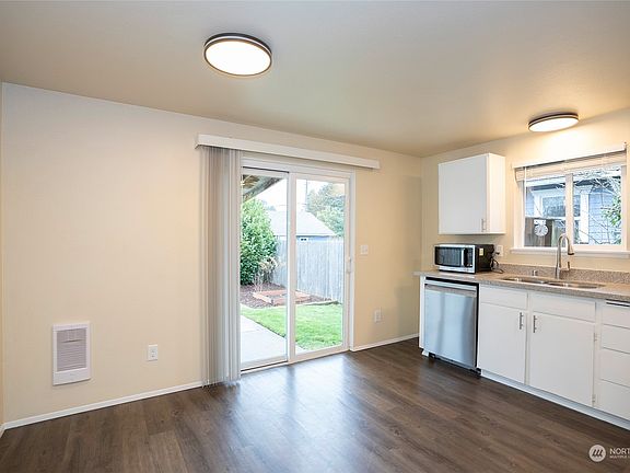 5th image of 7044 S Alder Street