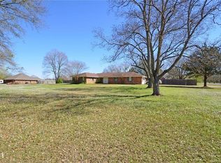 8206 N Lakeshore Dr, Shreveport, LA 71107