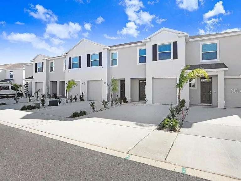 366 Mangrove Shade Cir — Photo 2