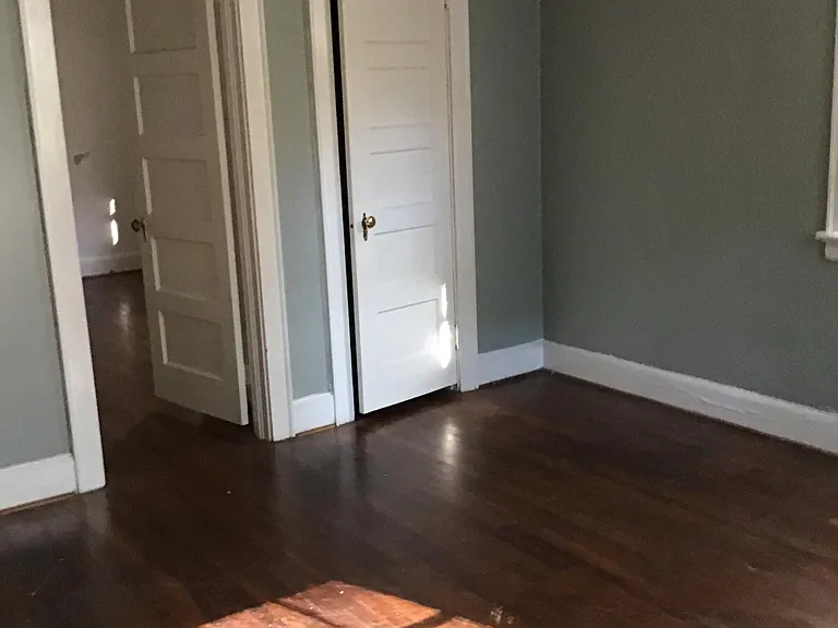 806 Heidt St — Photo 9