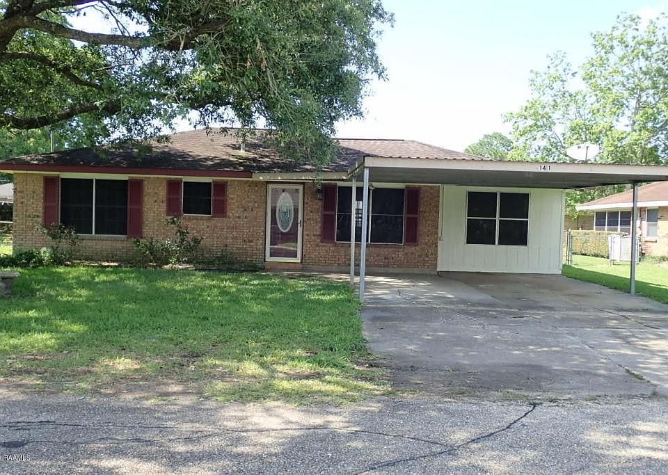 1st image of 141 Blue Bonnet Dr