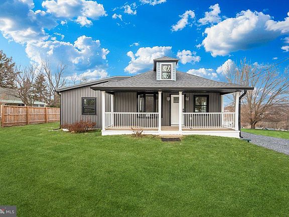 4th image of 9932 Kelly Rd