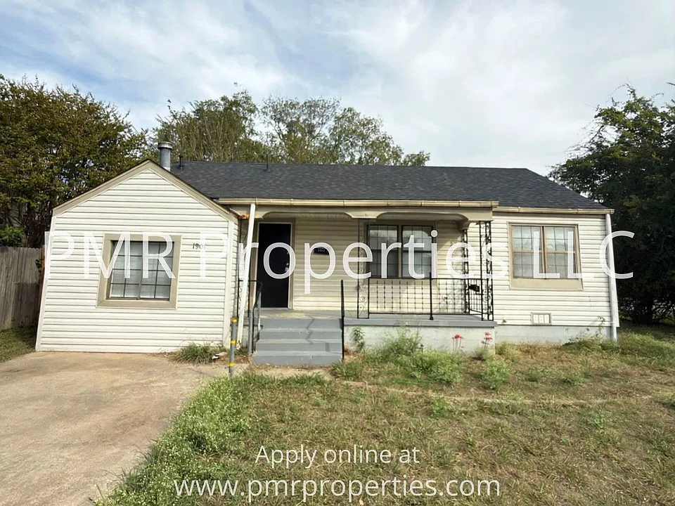 1901 NW Cherry Ave