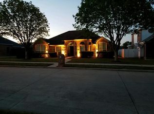 1217 Kensington Dr, Desoto, TX 75115