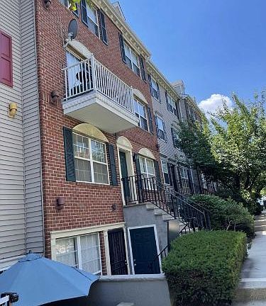 2nd image of 6 Vaughan Dr #115