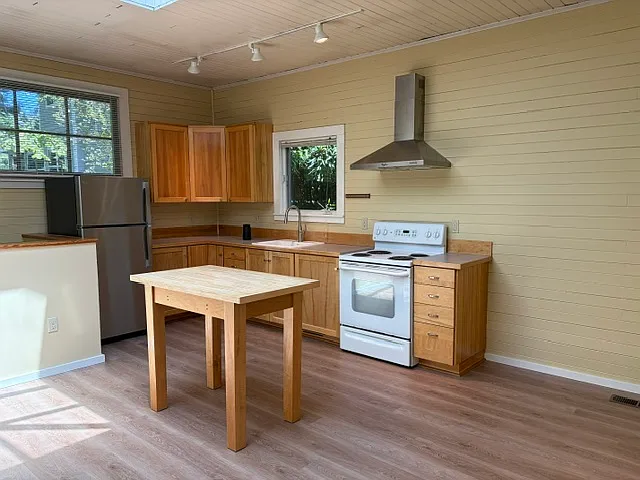 Kitchen area