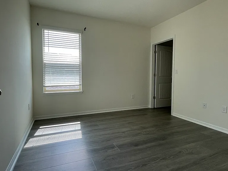 16349 Admirals Cove Ln — Photo 16