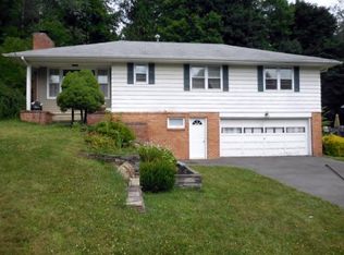8 Arbutus Ln, Binghamton, NY 13901