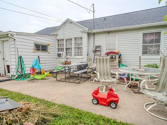 4th image of 1489 Boyd St