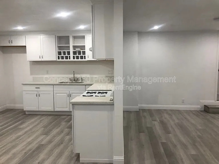 1327 W Parade St — Photo 5