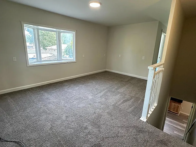 80 Westmoreland Dr — Photo 6