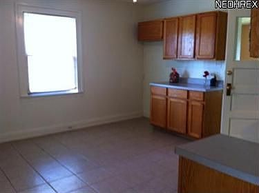 3rd image of 3710 Oak Park Ave