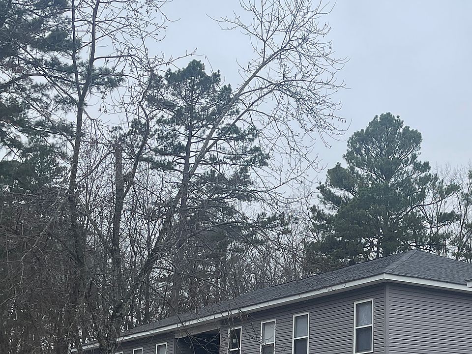 1st image of 149 Bledsoe Cir APT A
