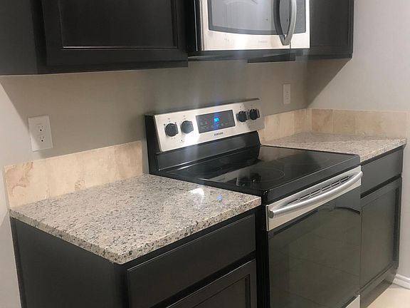 4th image of 9906 Desert Ave