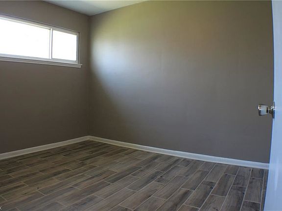5th image of 9670 Manorford Dr
