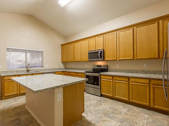5th image of 35827 W Catalan St