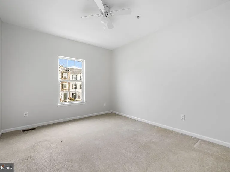 202 Bardel Dr #202 — Photo 18