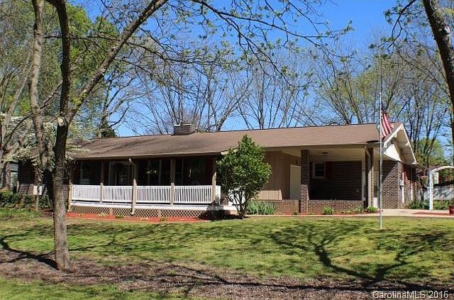 1st image of 206 Dalewood Ave