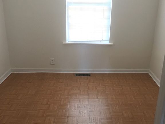 4th image of 123 Signal Hills Dr