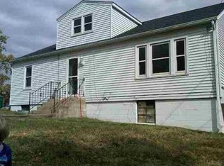 718 2nd St SE, Independence, IA 50644