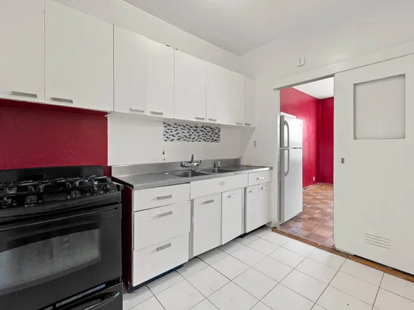 1 Fordham Hill Oval image 5 of 8