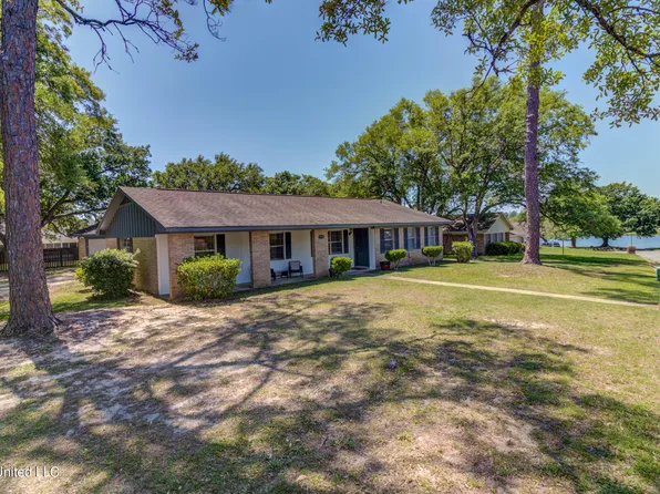 12508 Lakeland Ct, Gulfport, MS 39503