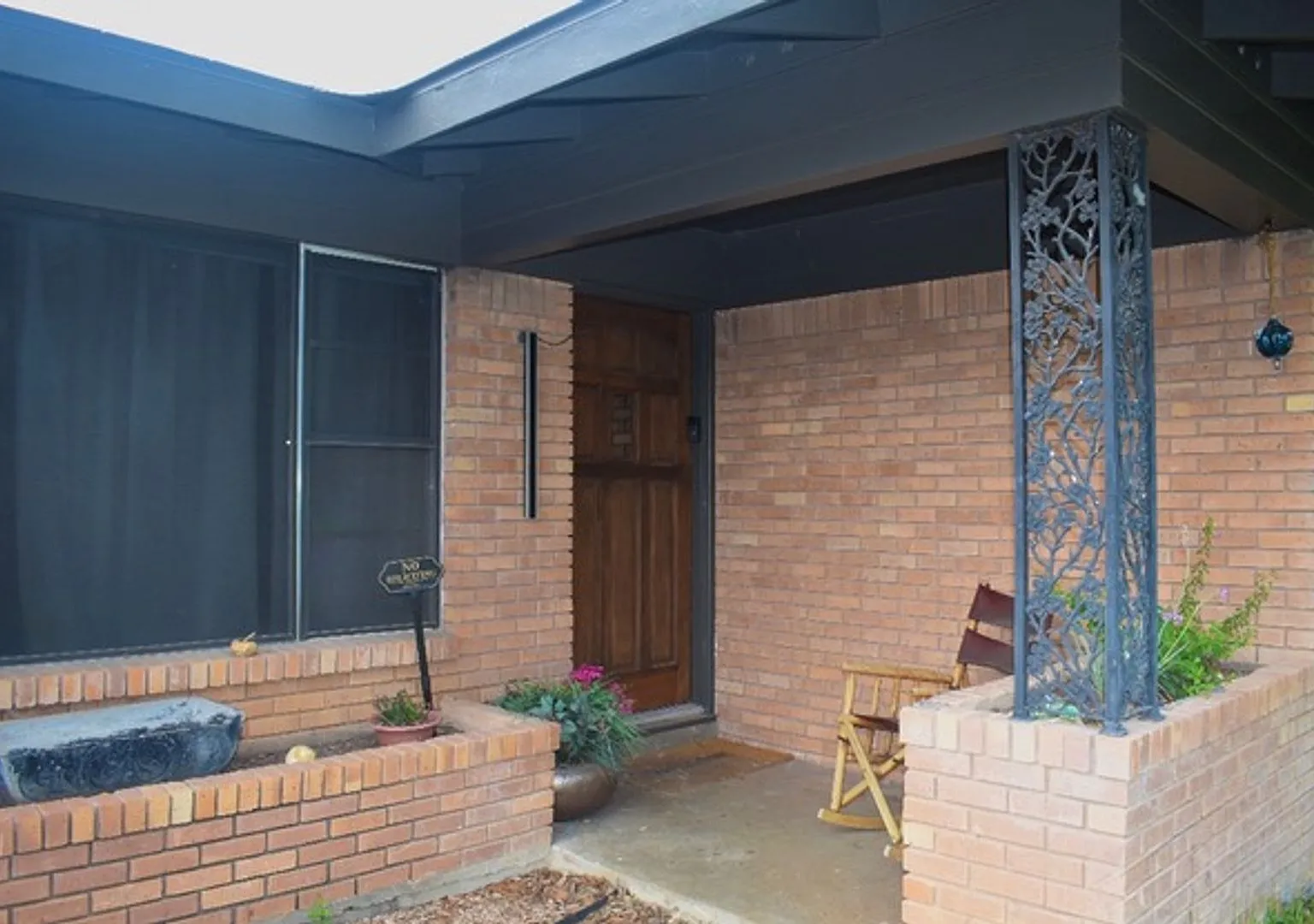 3bed/2bath Home For Lease! Available 10/20/26! — Photo 2