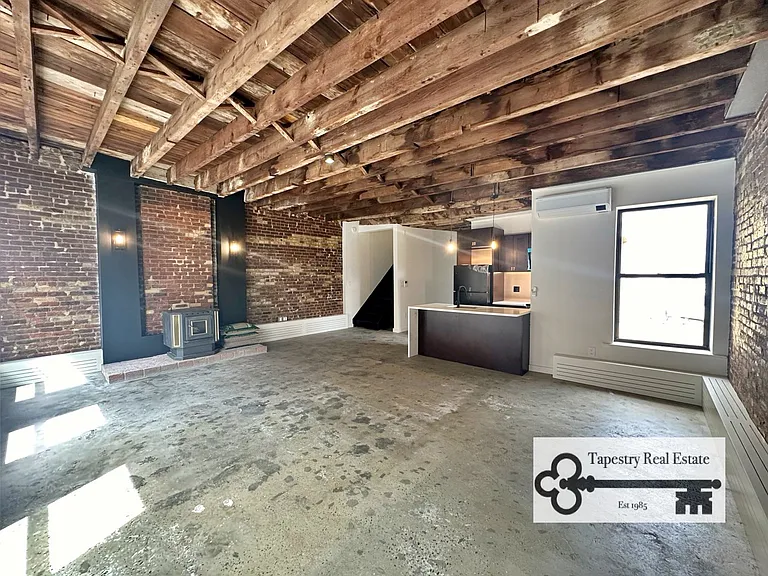 21-19 40th Ave #3 — Photo 4