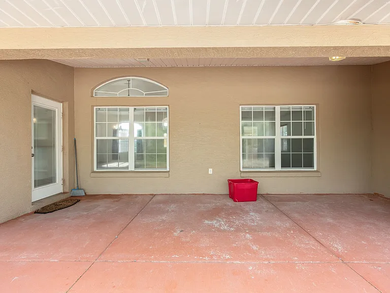 7860 SW 204th Ave — Photo 39