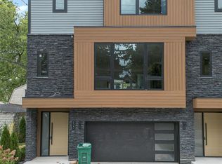 523 Walnut St, Brighton, MI 48116