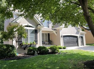 4543 Grove St, Shawnee, KS 66226