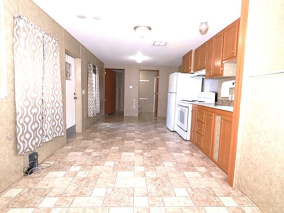 3rd image of 2388 Woodmen Dr