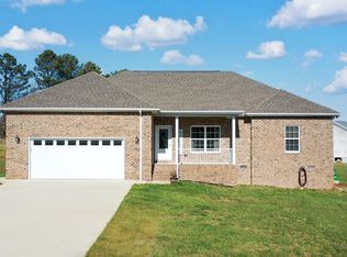 35 Jess Duncan Ln, Estill Springs, TN 37330