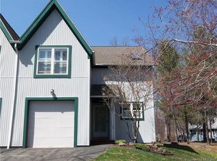 11 Timberline Dr, Farmington, CT 06032