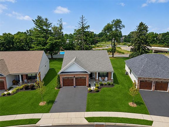 2nd image of 3495 Daylily Dr